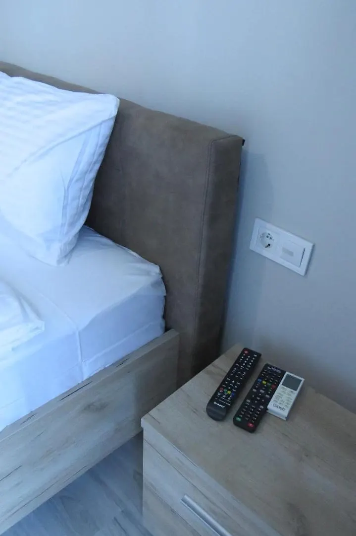 Komuna Tower Batumi 0*,